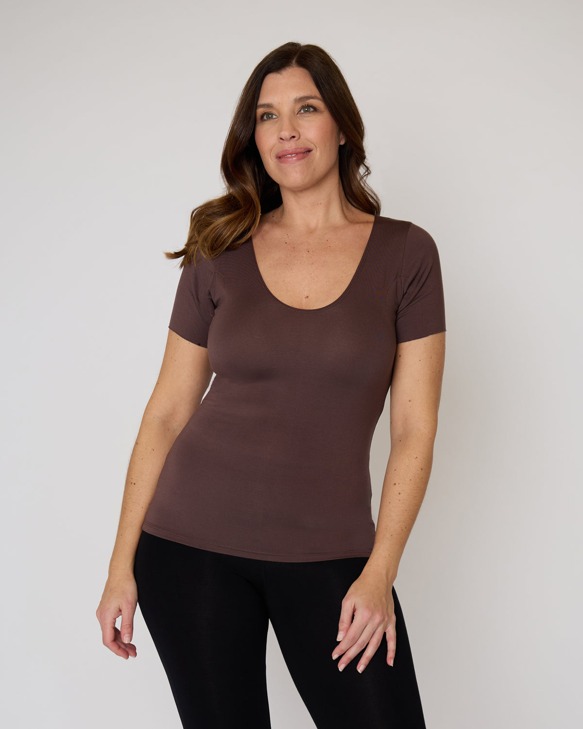 "#color_TRUFFLE | Ashleigh is 5’11” and wears a size L