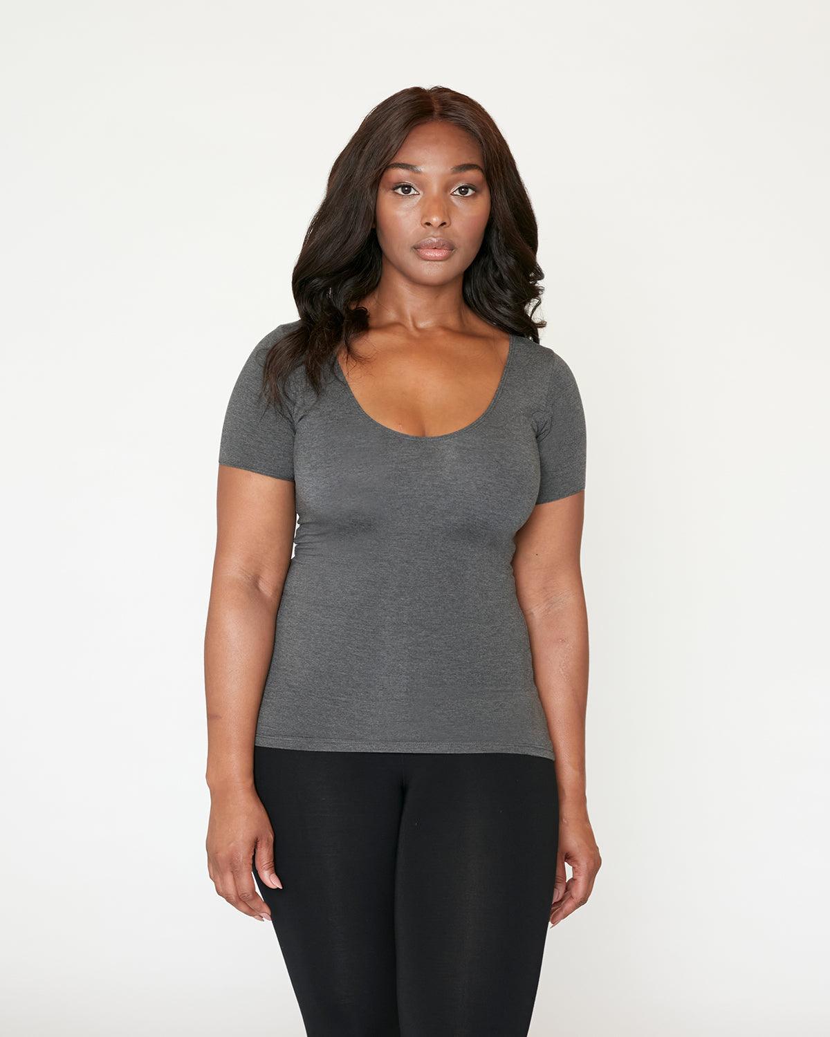 "#color_CHARCOAL| Tolu is 5'7.5", wearing a size M