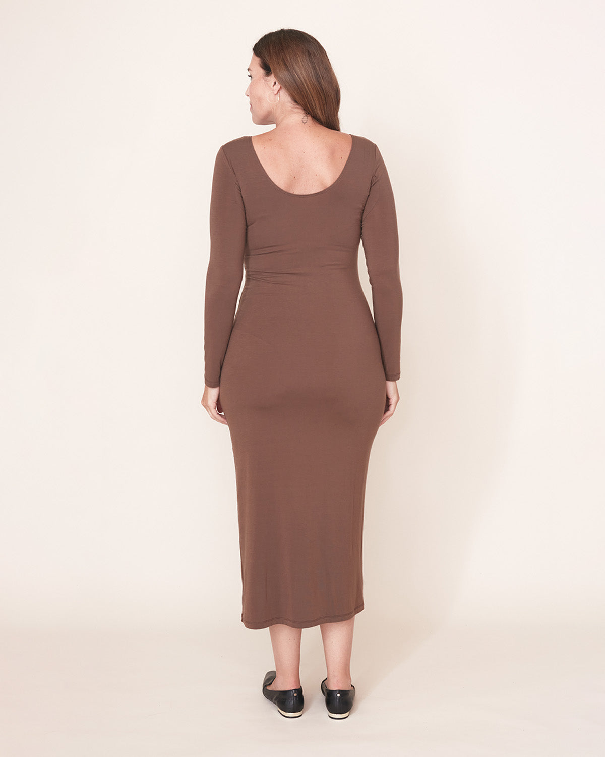 "#color_ESPRESSO|Ashleigh is 5'10", wearing a size M