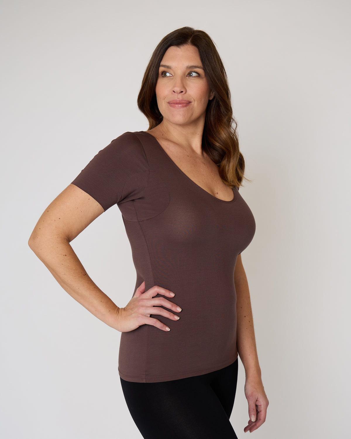 "#color_TRUFFLE | Ashleigh is 5’11” and wears a size L
