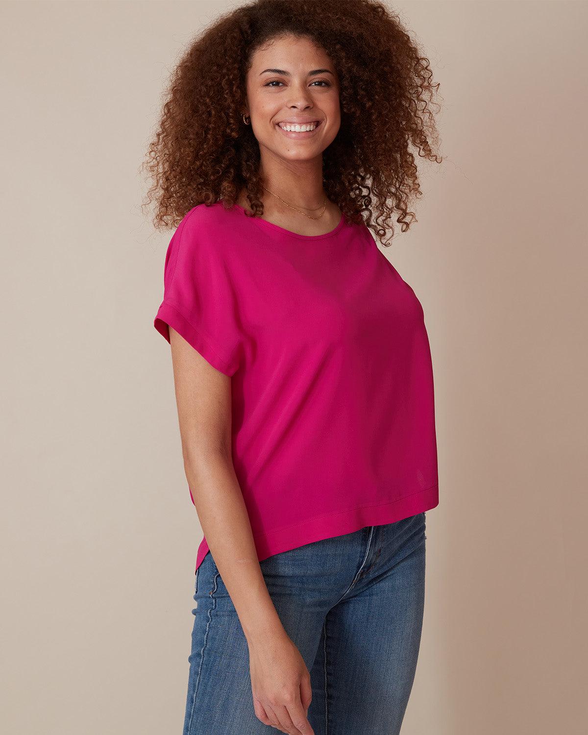 "#color_FUCHSIA|Cassandra is 5'11", wearing a size L