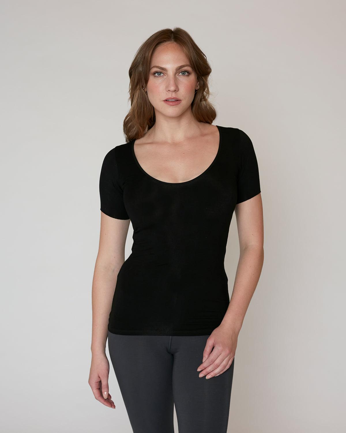 "#color_black| Siobhan is 5'8.5" and wears a size S
