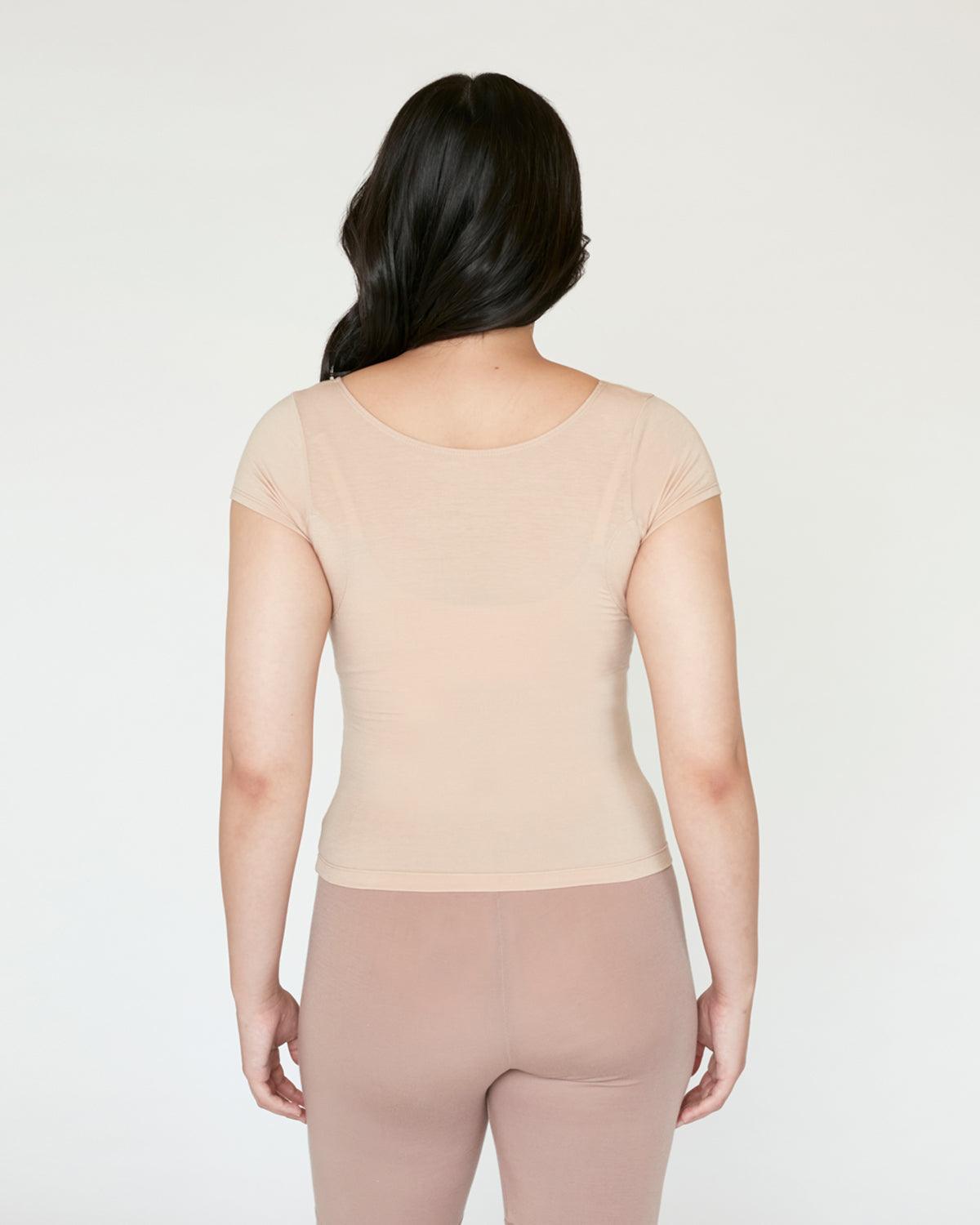 "#color_almond| Emi is 5'7.5", wearing a size S